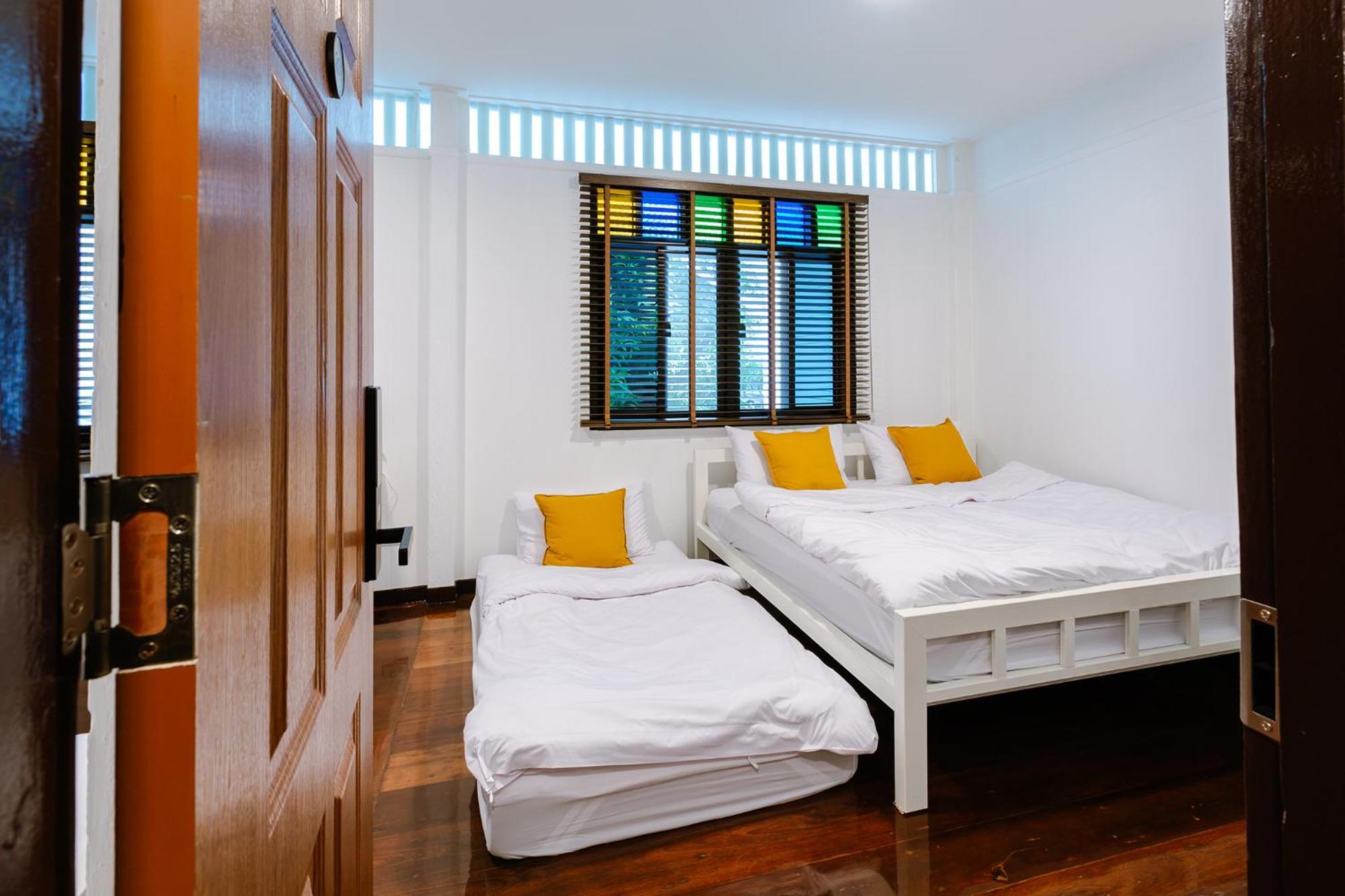 Diff Hostel Bangkok Esterno foto