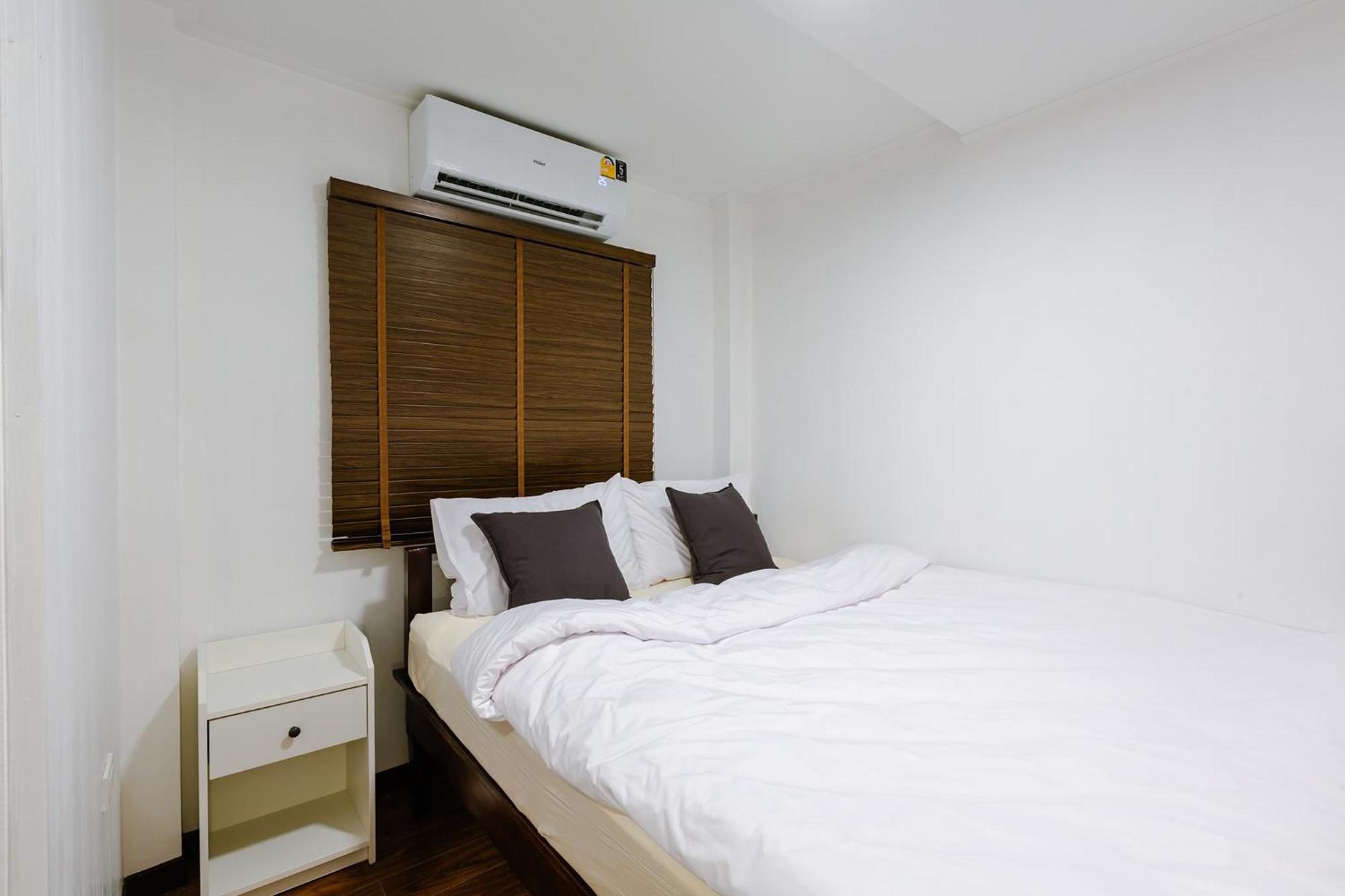 Diff Hostel Bangkok Esterno foto